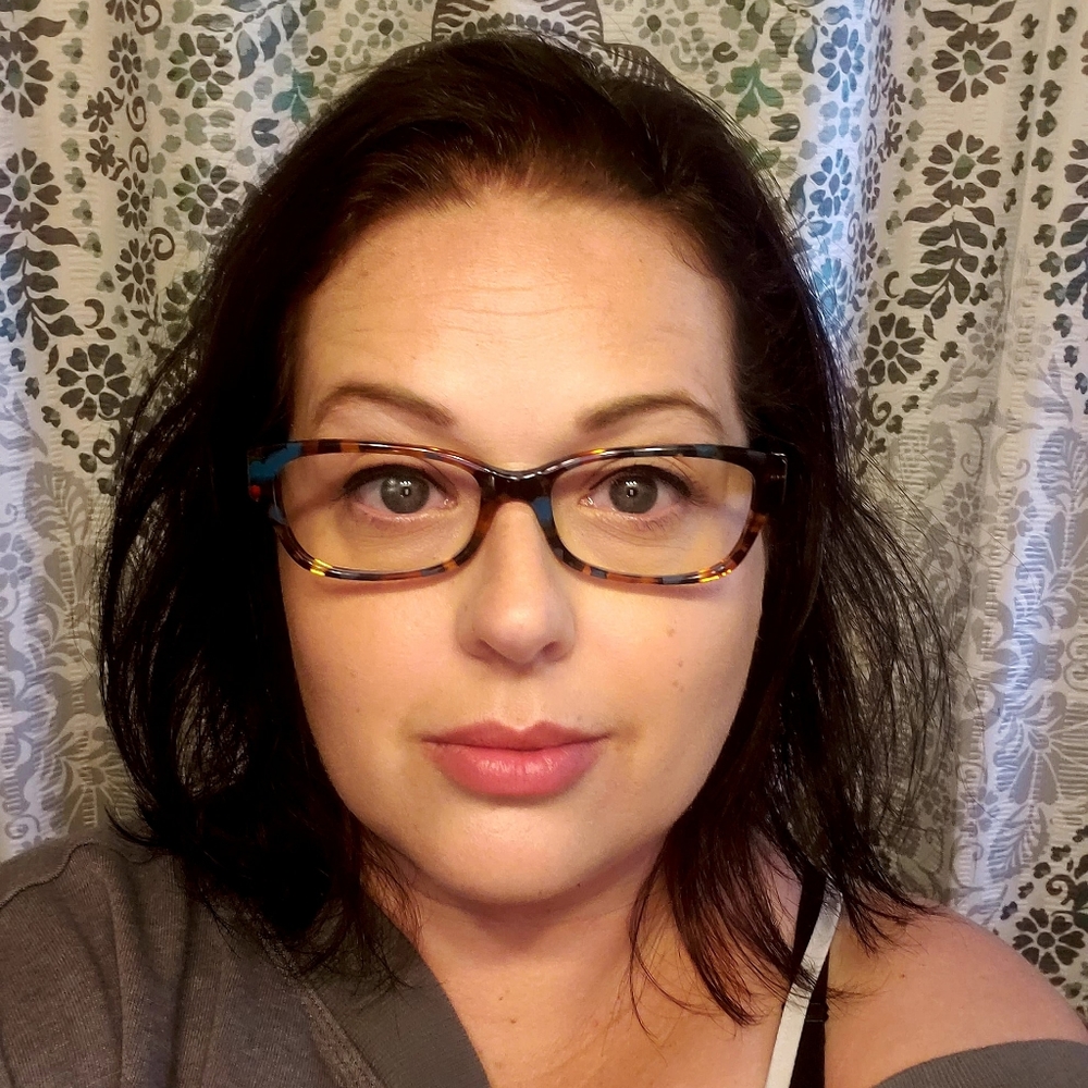 Meet your Posher, Gail